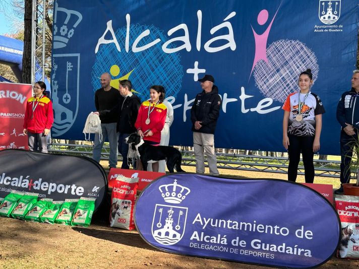 Las jóvenes promesas de Canicross Cádiz brillan en la Copa de España de Mushing Tierra